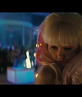 Angelyne_S01E03_Glow_in_the_Dark_Queen_of_the_Universe_1080p_ERW_005242.jpg