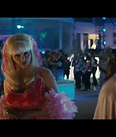 Angelyne_S01E03_Glow_in_the_Dark_Queen_of_the_Universe_1080p_ERW_005309.jpg