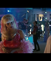 Angelyne_S01E03_Glow_in_the_Dark_Queen_of_the_Universe_1080p_ERW_005324.jpg