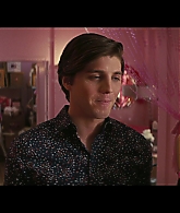 Angelyne_S01E04_The_Tease_1080p_ERW_001469.jpg