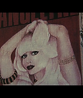 Angelyne_S01E04_The_Tease_1080p_ERW_001851.jpg