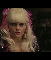 Angelyne_S01E04_The_Tease_1080p_ERW_003841.jpg