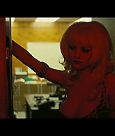 Angelyne_S01E04_The_Tease_1080p_ERW_004213.jpg