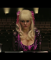 Angelyne_S01E04_The_Tease_1080p_ERW_005550.jpg