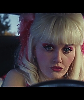 Angelyne_S01E04_The_Tease_1080p_ERW_006220.jpg