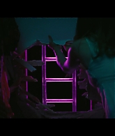 Angelyne_S01E05_Pink_Clouds_1080p_ERW_004083.jpg