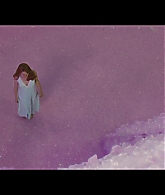 Angelyne_S01E05_Pink_Clouds_1080p_ERW_004319.jpg