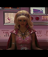 Angelyne_S01E05_Pink_Clouds_1080p_ERW_004473.jpg