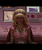 Angelyne_S01E05_Pink_Clouds_1080p_ERW_004475.jpg