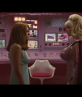 Angelyne_S01E05_Pink_Clouds_1080p_ERW_004561.jpg