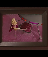 Angelyne_S01E05_Pink_Clouds_1080p_ERW_004717.jpg