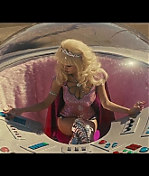 Angelyne_S01E05_Pink_Clouds_1080p_ERW_005362.jpg