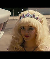 Angelyne_S01E05_Pink_Clouds_1080p_ERW_005482.jpg