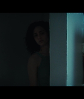 Furious_S01E02_My_Life_Had_Stood_A_Loaded_Gun_1080p_ERW_006141.jpg