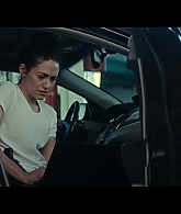 Furious_S01E04_Flash_Flood_1080p_ERW_006796.jpg
