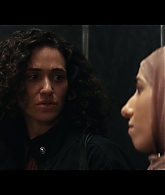 Furious_S01E05_Pick_a_Sticker_1080p_ERW_006559.jpg