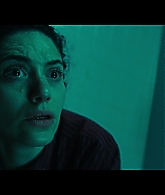 Furious_S01E06_They_Make_a_Noise_Like_Feathers_1080p_ERW_006658.jpg