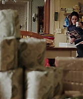 Shameless_US_S01E01_1080p_ERW_003181.jpg