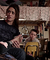 Shameless_US_S01E01_1080p_ERW_003880.jpg