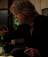 Shameless_US_S01E01_1080p_ERW_006801.jpg