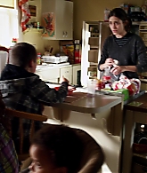 Shameless_US_S01E06_1080p_ERW_000909.jpg