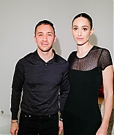 emmyrossumweb_28429~18.jpg