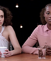 emmyrossumweb_comedyactressroundtable_hollywoodreporter17_000026.jpg