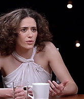 emmyrossumweb_comedyactressroundtable_hollywoodreporter17_000571.jpg