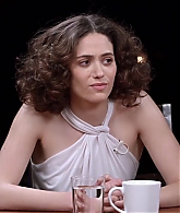 emmyrossumweb_comedyactressroundtable_hollywoodreporter17_001055.jpg