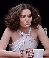 emmyrossumweb_comedyactressroundtable_hollywoodreporter17_001056.jpg