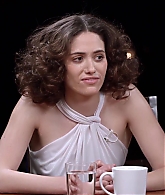 emmyrossumweb_comedyactressroundtable_hollywoodreporter17_001057.jpg