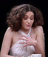 emmyrossumweb_comedyactressroundtable_hollywoodreporter17_001118.jpg