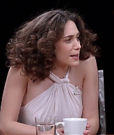 emmyrossumweb_comedyactressroundtable_hollywoodreporter17_001159.jpg