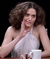 emmyrossumweb_comedyactressroundtable_hollywoodreporter17_002017.jpg