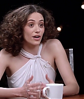 emmyrossumweb_comedyactressroundtable_hollywoodreporter17_002041.jpg