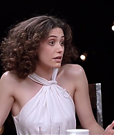 emmyrossumweb_comedyactressroundtable_hollywoodreporter17_002395.jpg
