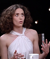 emmyrossumweb_comedyactressroundtable_hollywoodreporter17_002434.jpg