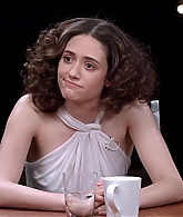emmyrossumweb_comedyactressroundtable_hollywoodreporter17_002794.jpg