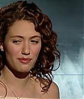 emmyrossumweb_etnowthen_furious_000134.jpg