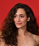 emmyrossumweb_furious_nycpremiere_286329.jpg