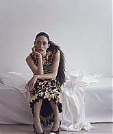 emmyrossumweb_numeronetherlands_281029.jpg