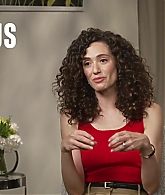 emmyrossumweb_prideshamelessequal_extratv_000506.jpg